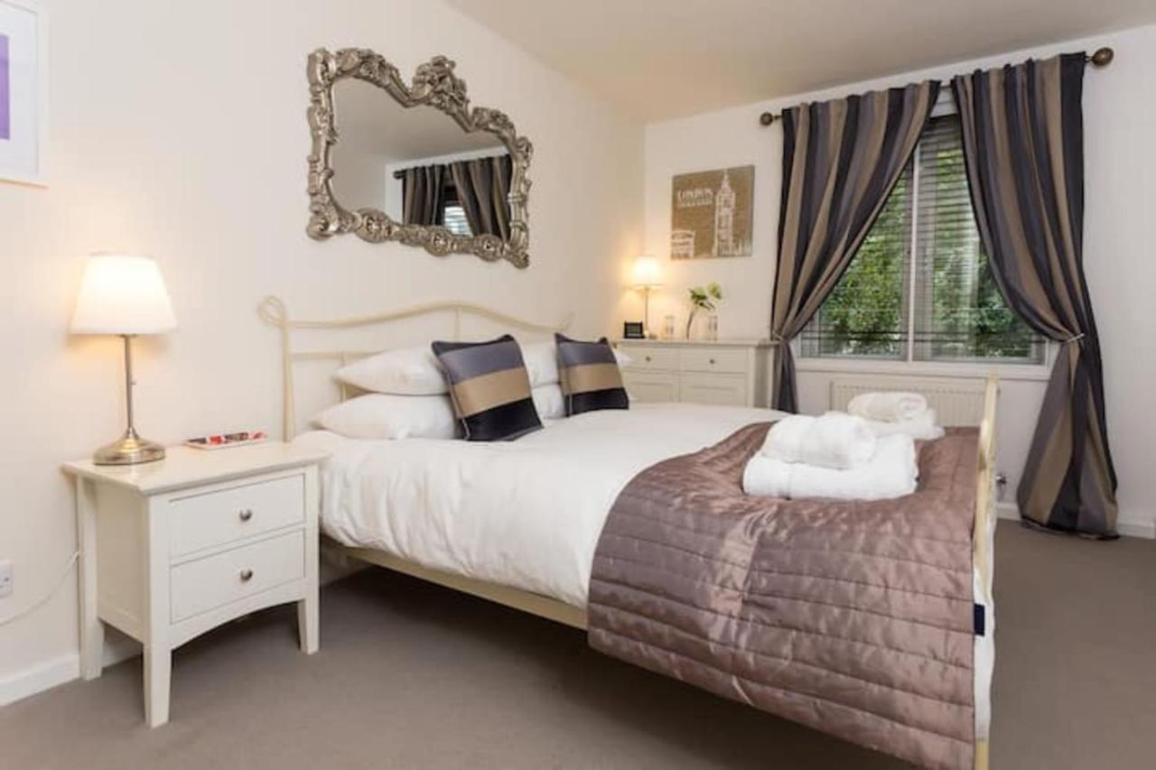 Modern 2 Bedroom In Zone 1 Appartement